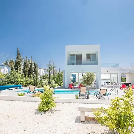 You Will Love This Luxury 5 Bedroom Holiday In With Private Pool 1550 Protaras