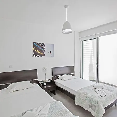 You Will Love This Luxury 5 Bedroom Holiday In With Private Pool 1550 Willa